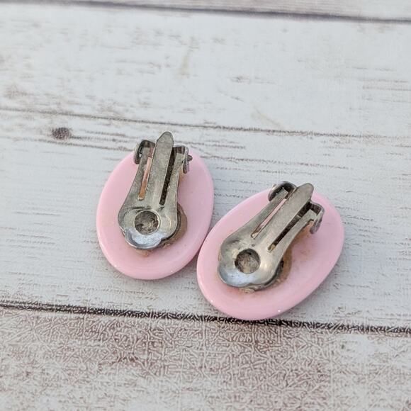 Vintage Clip On Earrings Woodgrain Pattern Oval - Tarnished Clips - Picture 7 of 7